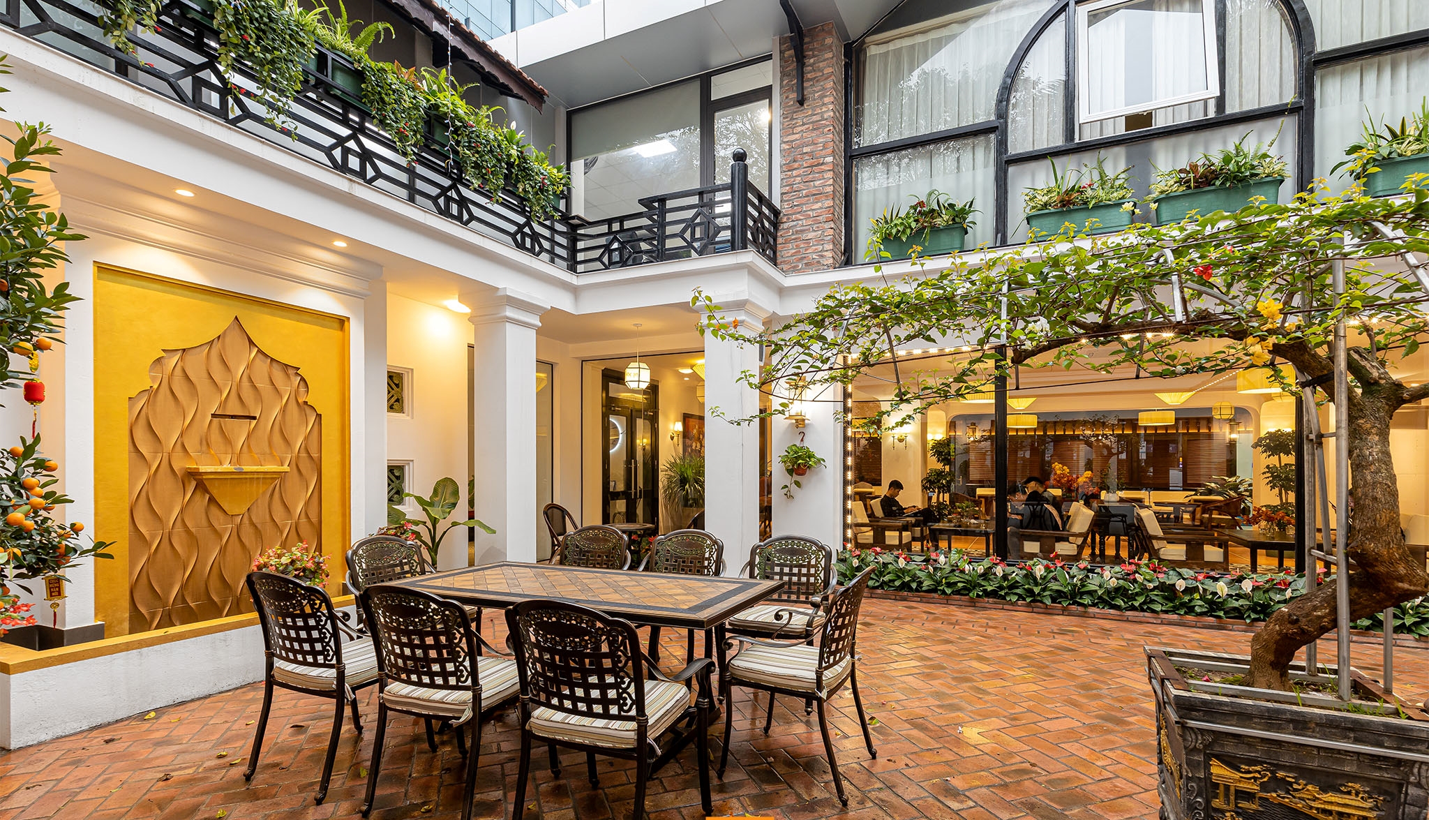 Thiết kế quán cafe kiểu Pháp